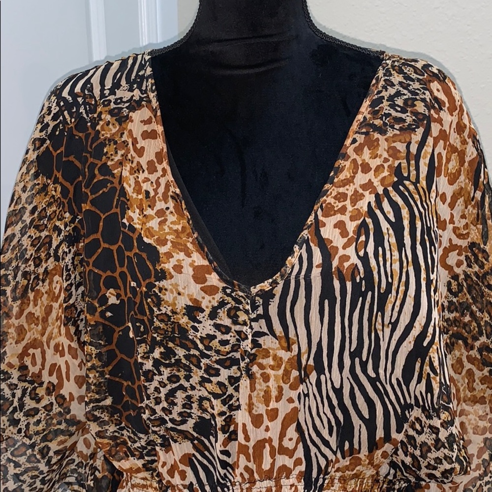 Tunic - Picture 3 of 5